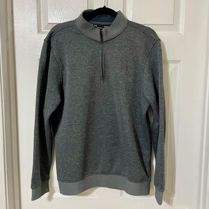 Men’s Under Armour top